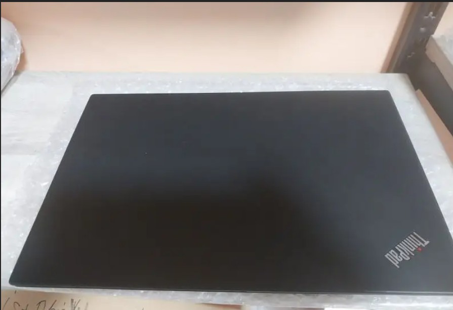 Lenovo Thinkpad T490 core i5 8th gen