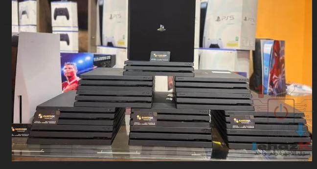 PS4 Pro playstation4 used like new – معاة دراعين و10 العاب ضمان 3 شهور