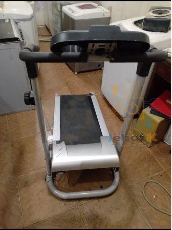 مشايه رياضية بحاله ممتازه زيرو