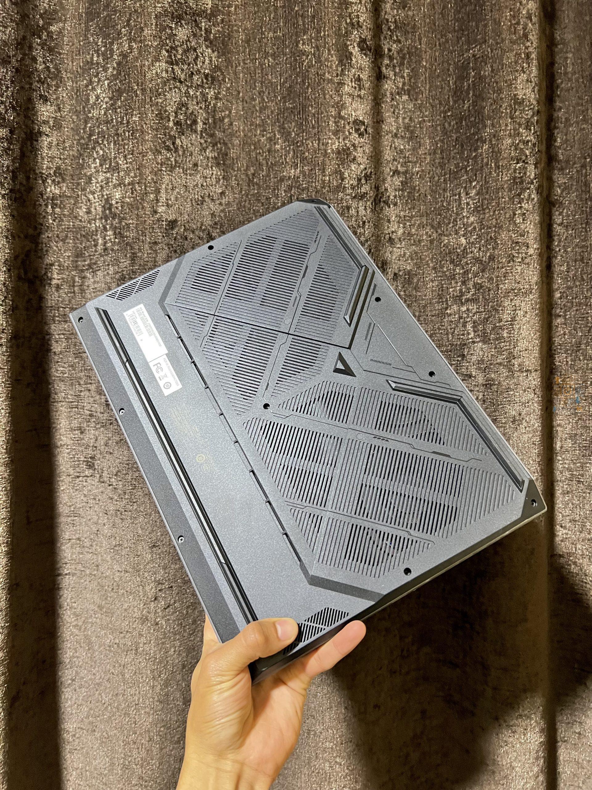 THUNDEROBOT Radiant 16 Gaming Laptop