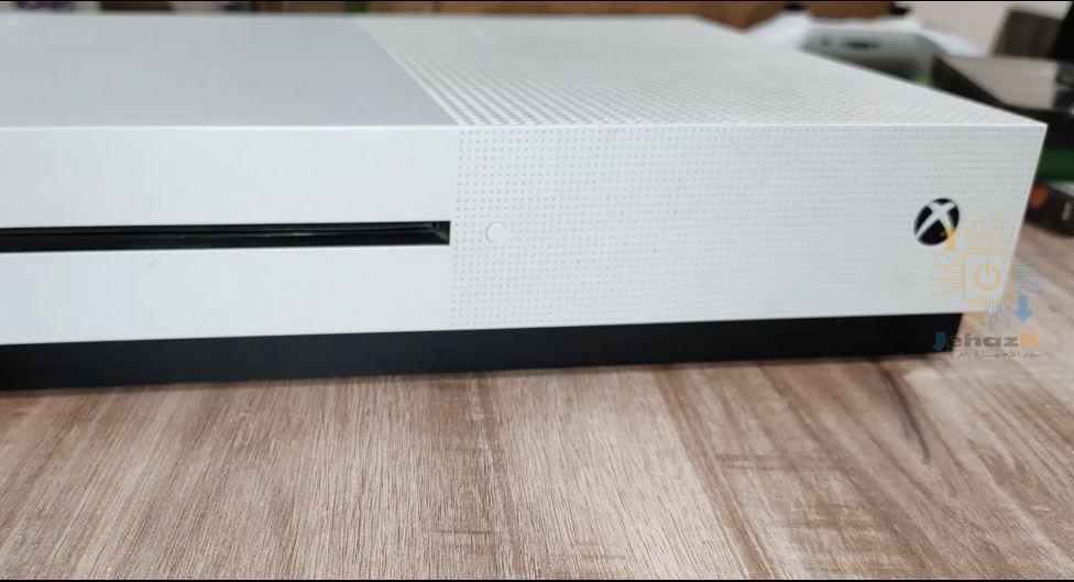 ⁦⁦1⁩⁩ تيرا ⁦⁦Xbox⁩⁩ ⁦⁦one⁩⁩ ⁦⁦S⁩⁩ مع ⁦⁦3⁩⁩ ألعاب و دراع (دريفت)