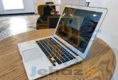 زى الجديد ابل Apple Macbook Air بمواصفات جيدة جدا